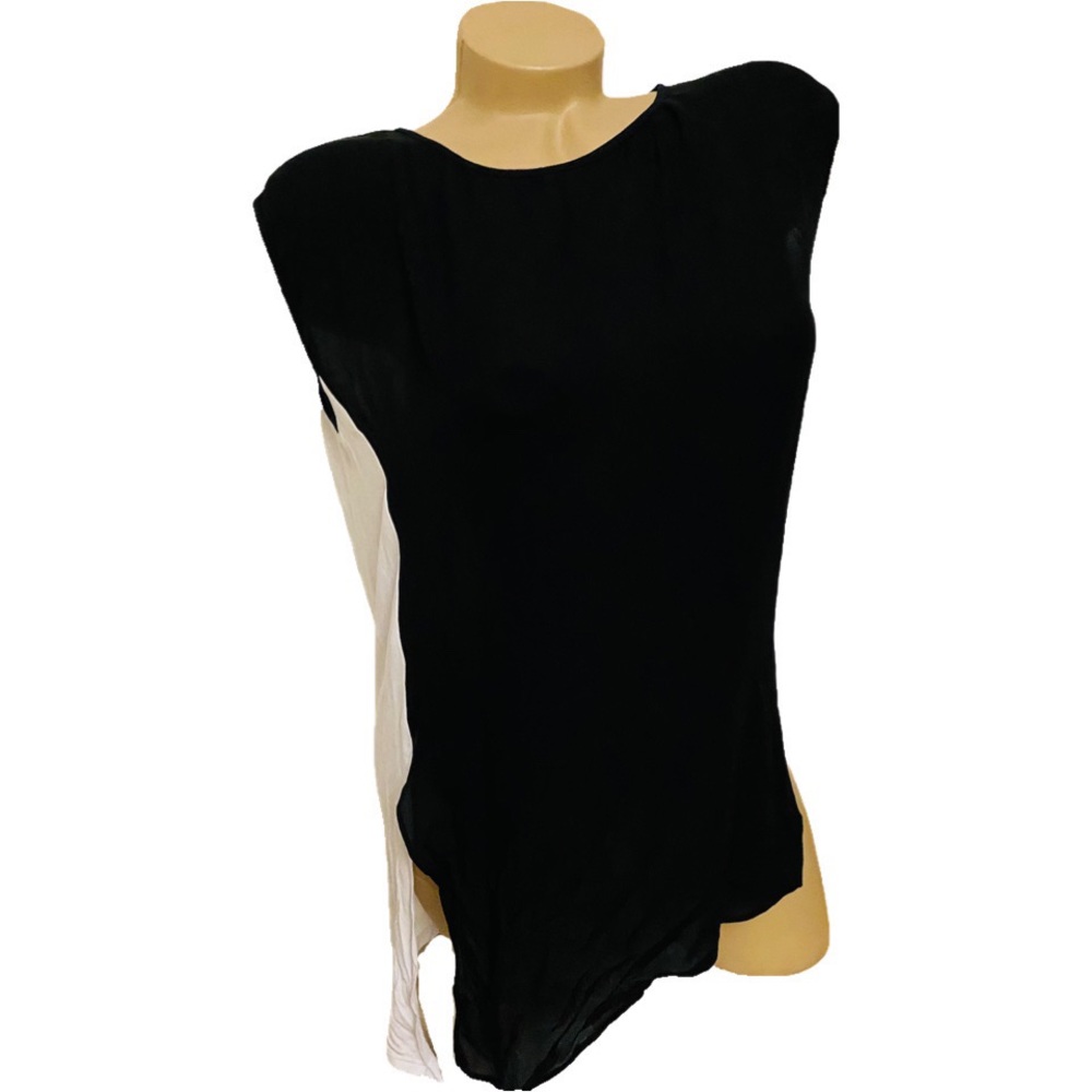 Heather by Bordeaux Black and White Top Small NWT